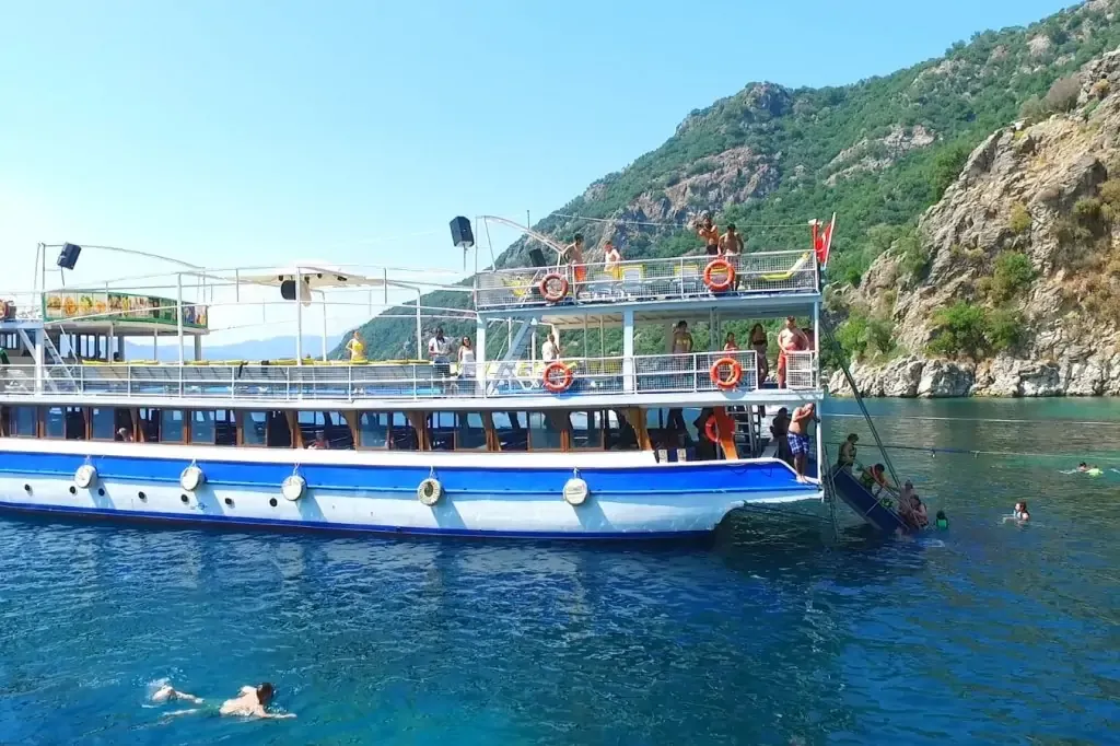 Demir Boat teknesi ile marmaris koy tekne turu!
